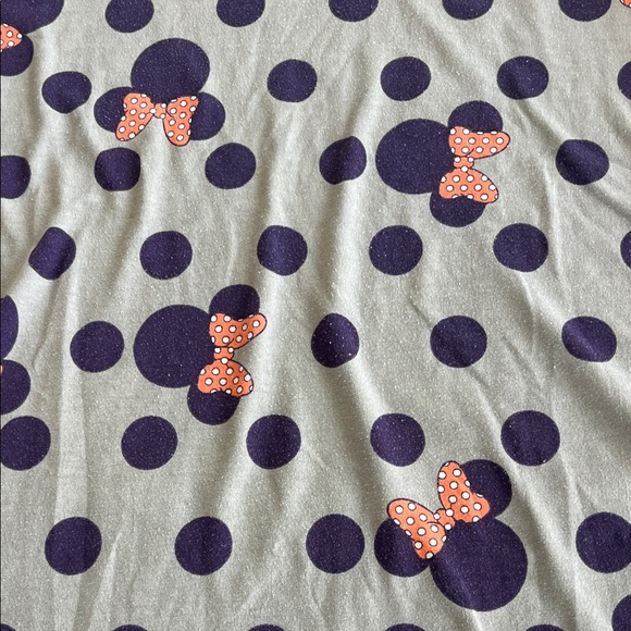 LuLaRoe Gray Top with Purple Dots and Pink Accents - Picture 4 of 5